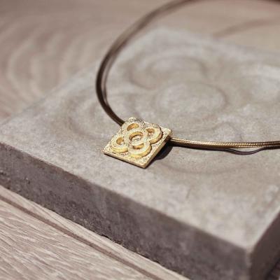 Penjoll en argent Flor de Barcelona