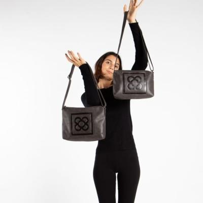Bolso bandolera baldosa Barcelona